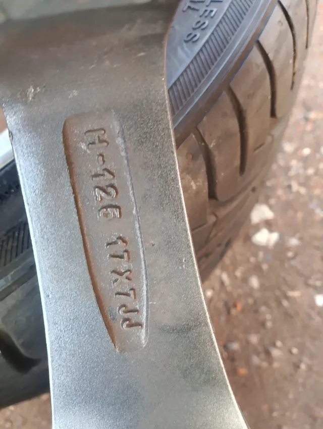 Llantas 17 4x108 / 4x100