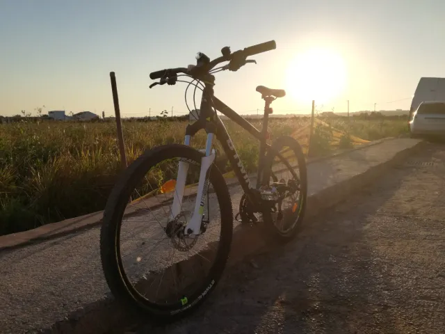 Bicicleta preparada para bikepacking