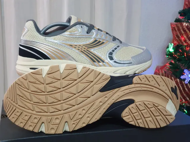 Zapatillas Diadora Sao-Ko 8 Beige/Plata