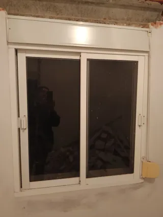 Ventanas y puerta balcón corredera