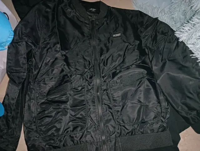 Cazadora bomber negra