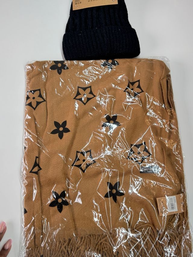 Set Invierno Bufanda Cachemira y Gorro Negro