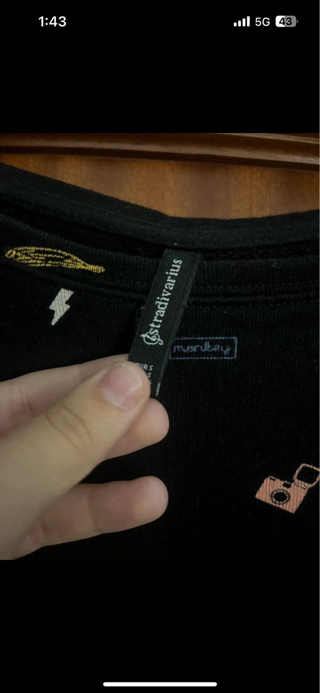 Sudadera Stradivarius estampada