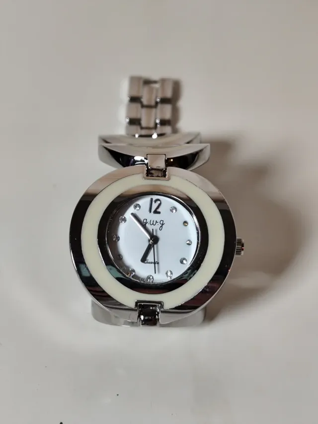 Reloj mujer plata y blanco