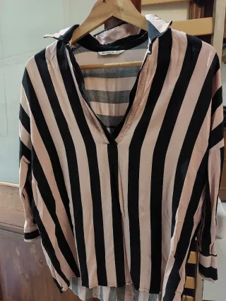 Camisa Stradivarius Rayas Rosa y Negra