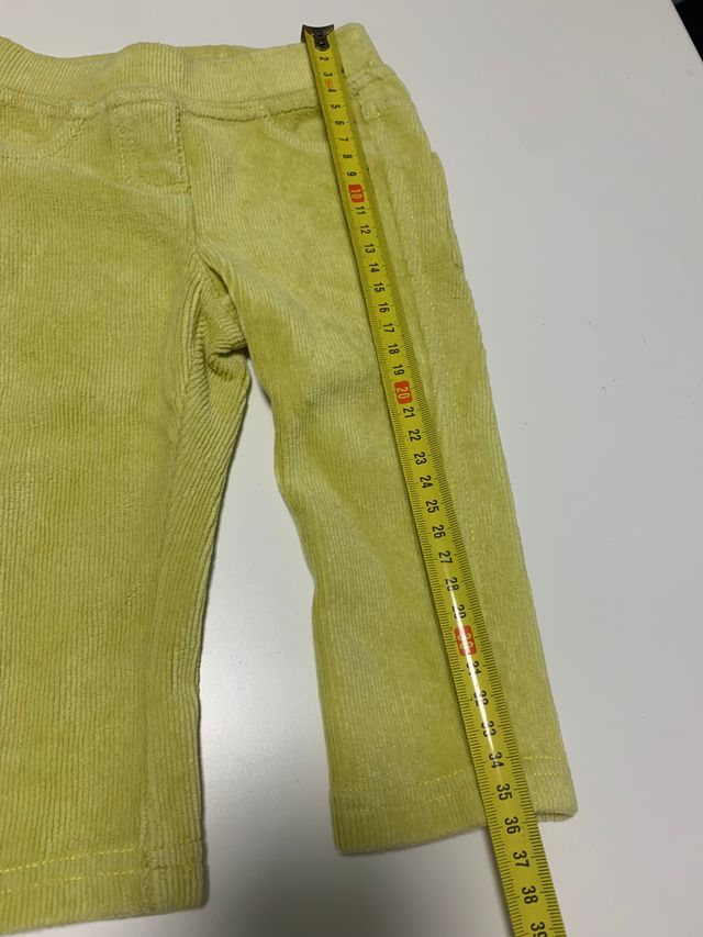 Pantalón pana bebé amarillo Benetton