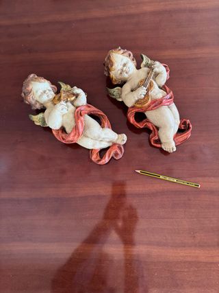 Ángeles decorativos para colgar en pared.