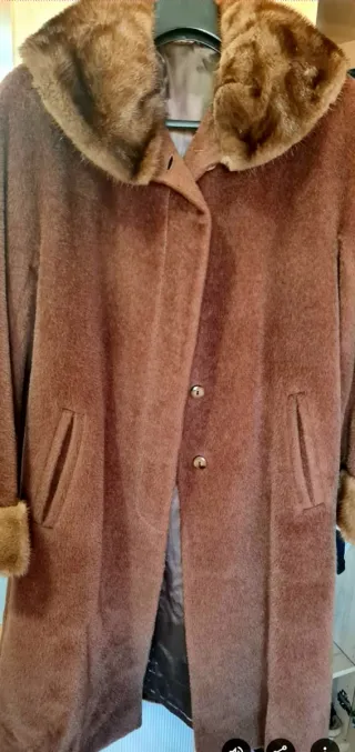 Abrigo de pelomuton marrón