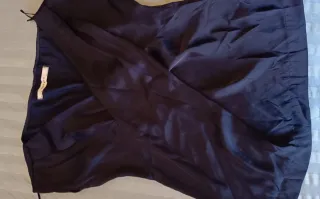 Blusa azul oscuro elegante