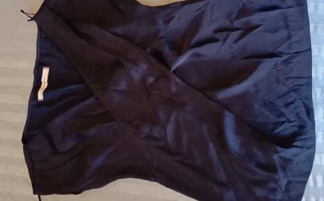 Blusa azul oscuro elegante