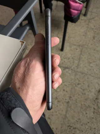 iPhone 11  64gb negro