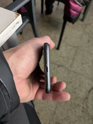 iPhone 11  64gb negro