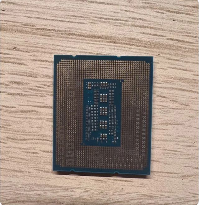 Intel Core i9 13900T ES Q0PV
