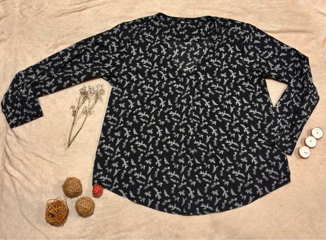 Blusa estampada negra y blanca