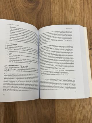 Lições de Direitos Reais - Armando Triunfante