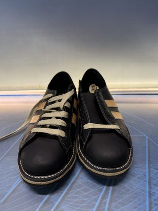 Zapatillas Tredair modelo Desconocido. Negro/Rayas Café. Talla 43