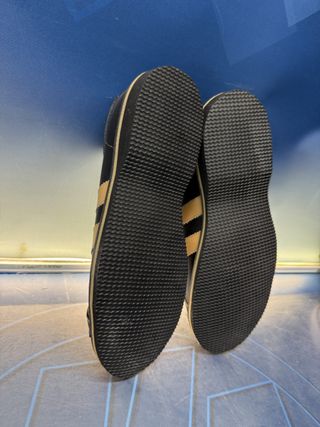 Zapatillas Tredair modelo Desconocido. Negro/Rayas Café. Talla 43