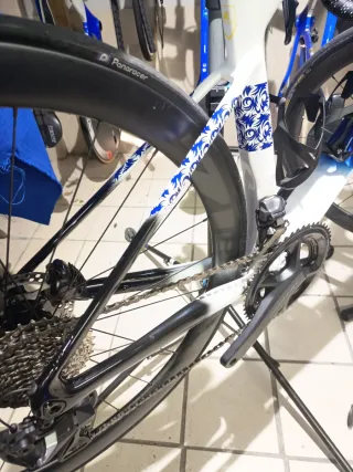 Bicicleta Kuota Kougar Carbono