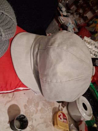 3 Sombreros Elegantes (Gris y Negro)