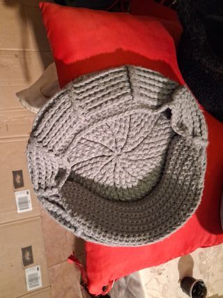 3 Sombreros Elegantes (Gris y Negro)