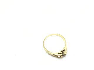 anillo oro 18k con piedra con circonita