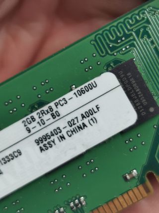 4 memorias RAM de portatil , 4 x 2gb Kingston 2Rx8 PC3 -10600U