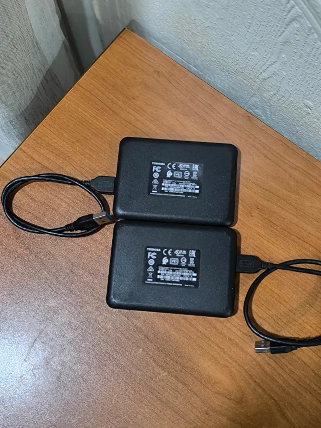 1 Disco Duro Portátil Toshiba