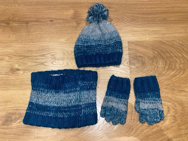 Conjunto lana gorro, guantes y braga 4-6 años