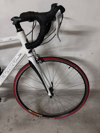 Bici de carretera Merida blanca Talla M