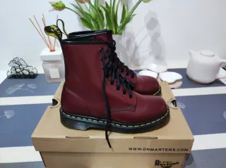 Dr. Martens Anfibi Borgogna Taglia 37