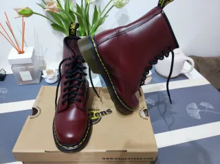 Dr. Martens Anfibi Borgogna Taglia 37