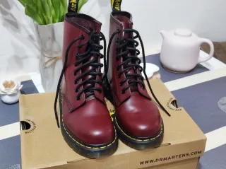 Dr. Martens Anfibi Borgogna Taglia 37