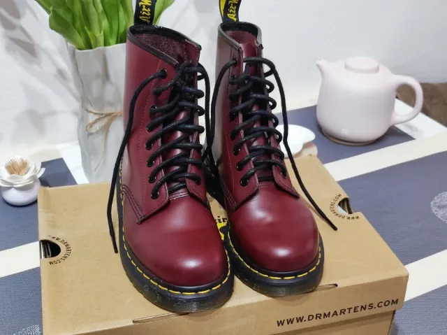 Dr. Martens Anfibi Borgogna Taglia 37