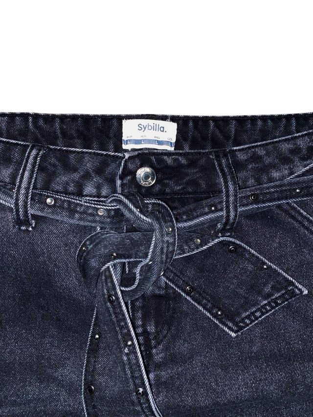 Falda vaquera Sybilla negra con tachas