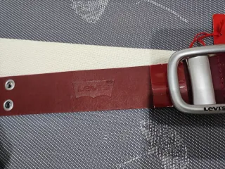 Cintura Levi's Borgogna Occhielli Regolabile