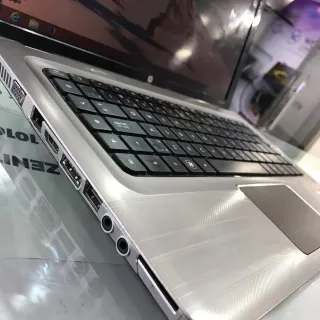 Portátil HP dv7 i7