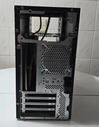 Caja PC Acer Aspire M1641