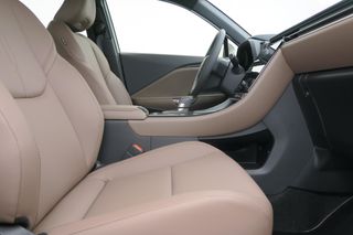 LEXUS LBX ELEGANT PLUS 1.5 HYBRID 136 CV AUTO 5P