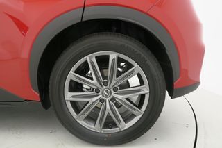 LEXUS LBX ELEGANT PLUS 1.5 HYBRID 136 CV AUTO 5P