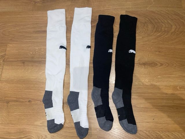 Lote 2 pares medias fútbol Puma T. 28-30