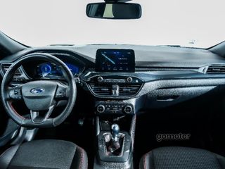 FORD KUGA 1.5 ECOBOOST 110KW ST-LINE 150 5P