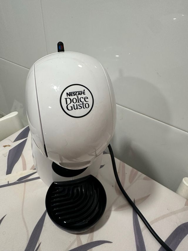 Cafetera Dolce Gusto Blanca