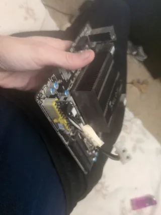 Placa Base Mini ITX ASRock + 4GB RAM + WiFi quad