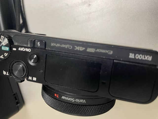 Cámara Sony RX100 VII M7