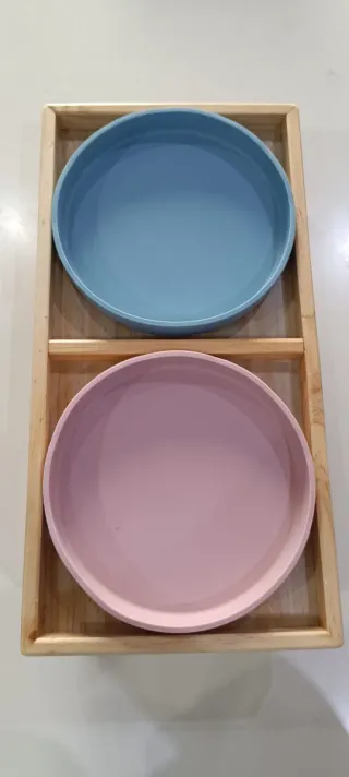 Comedouro para cão ou gato com suporte