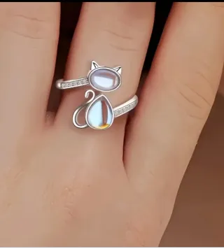 Anillo Gato con piedra lunar, ajustable