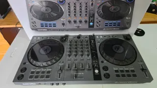 Controlador DJ Pioneer DDJ-FLX6-GT