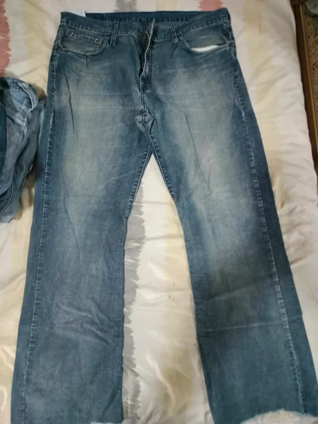 Pantalones Levi's pana fina azul talla 34