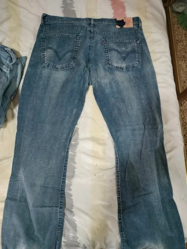 Pantalones Levi's pana fina azul talla 34