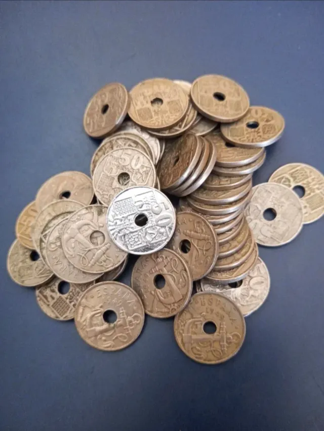 Lote 50 Céntimos 1949-1963 España 40unidades.